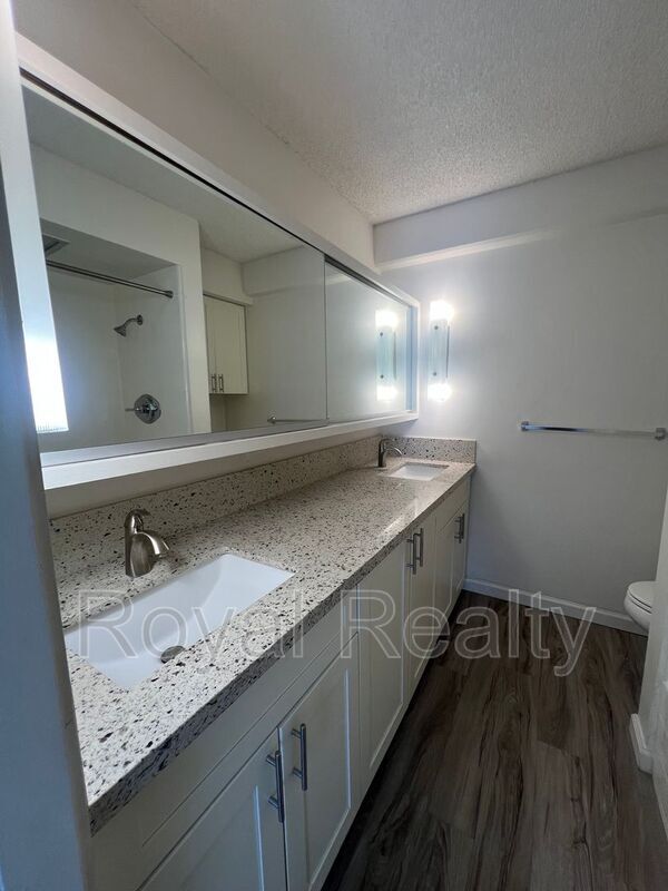 Building Photo - 1655 Makaloa St