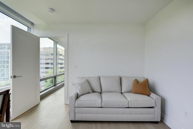 Building Photo - 2501 M St NW