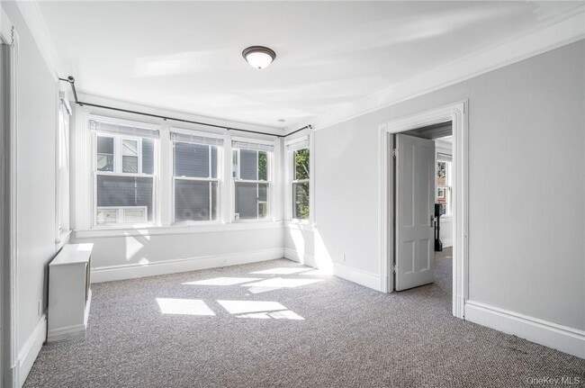 Building Photo - 22 Fairview Ave