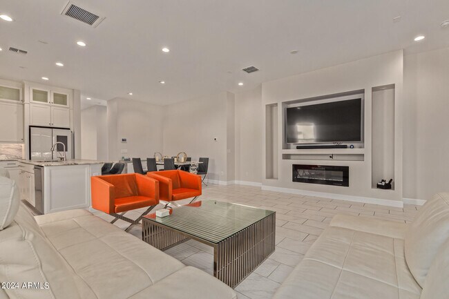 Building Photo - 18030 N 66th Pl