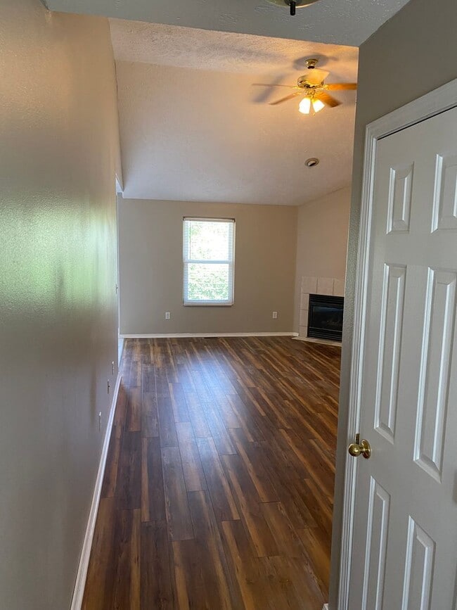 Building Photo - Beautiful House Rent to Own in the Great city of Repbulic!