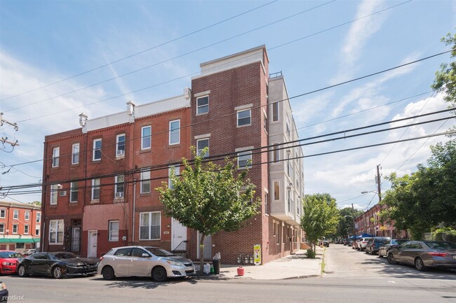 Building Photo - 4 br, 4 bath Triplex - 2129 N 17TH ST Unit 3