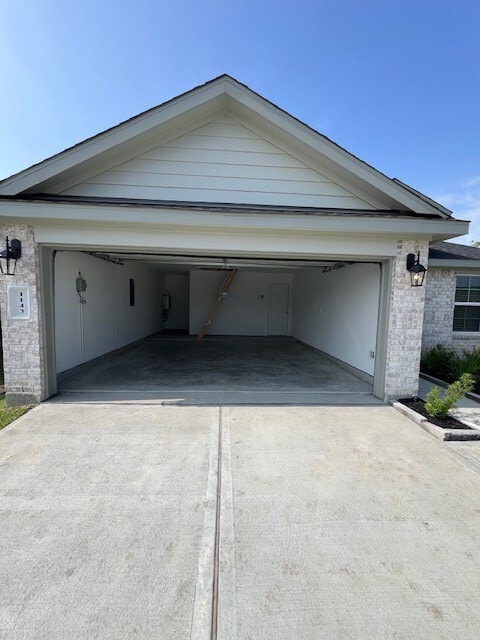 Building Photo - 1143 Sommerville Dr