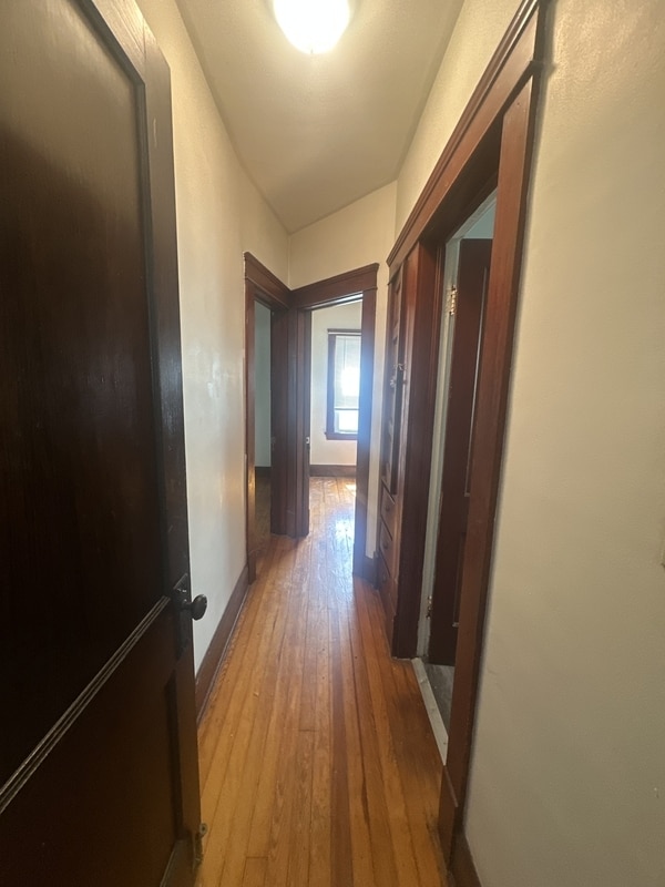 Building Photo - 9611 Larnder Ave