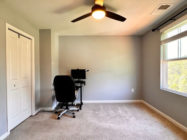 Building Photo - Close NGIC & Ruckersville area- Great two ...