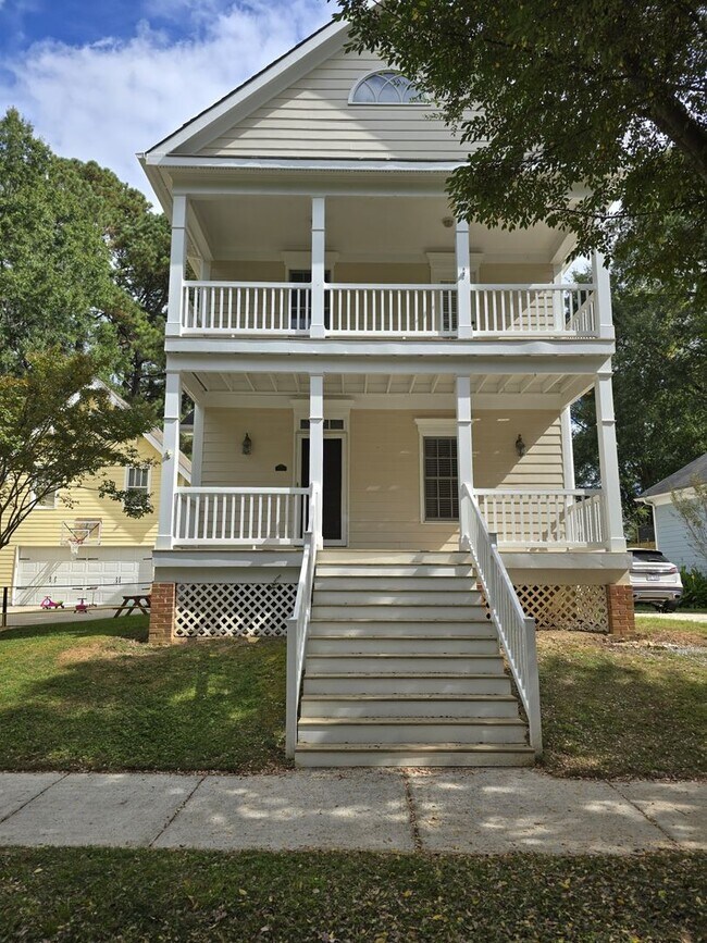 Primary Photo - Residential Home Located in Vermillion wit...