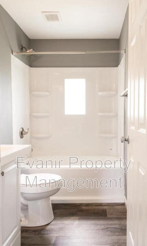 Building Photo - 3009 Bulah Ave