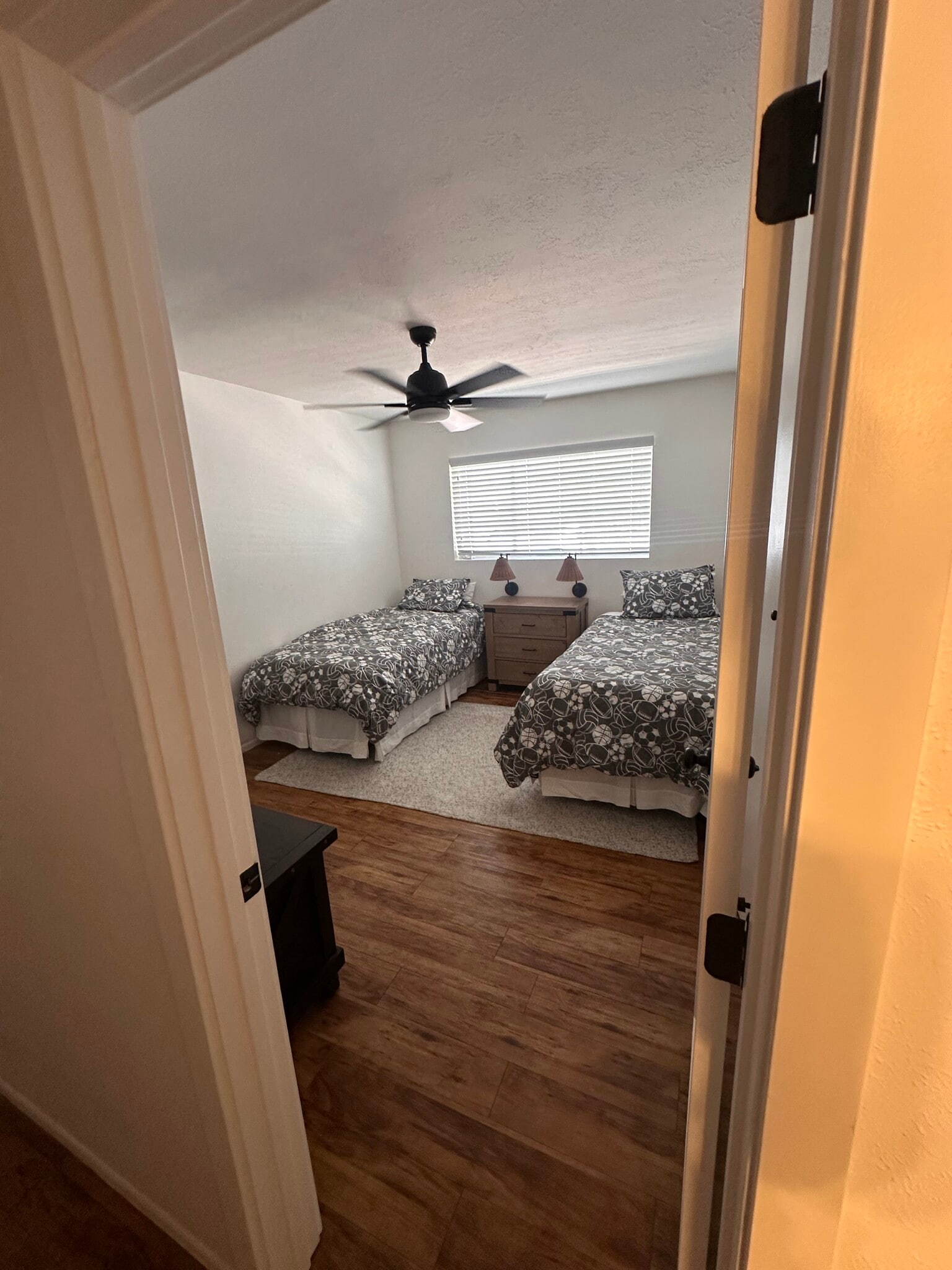 Building Photo - 8143 E Whitton Ave