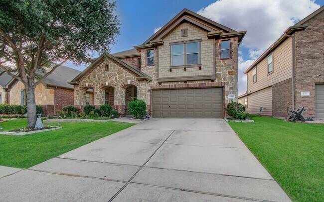 Building Photo - 16430 Williamstown Dr