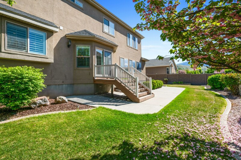 Building Photo - 180 E 1520 N