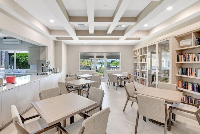 Building Photo - 11287 Vivero Ave