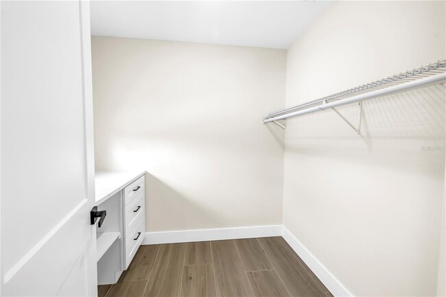 Building Photo - 4891 Venetian Blvd NE