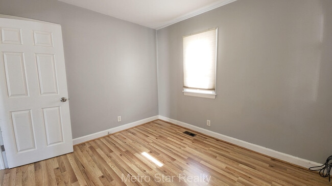 Building Photo - 353 W Brockton Ave