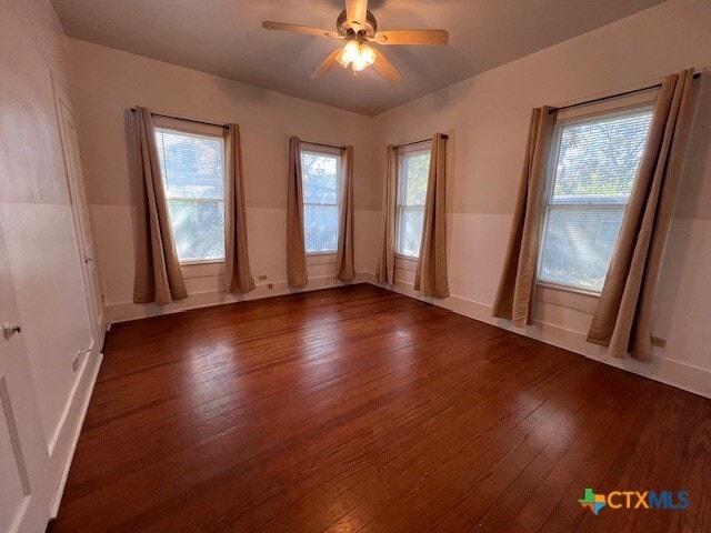 Building Photo - 163 N Sycamore Ave