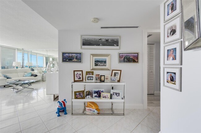 Building Photo - 1200 S Ocean Blvd