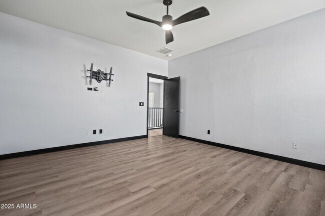 Building Photo - 12672 W Osborn Rd