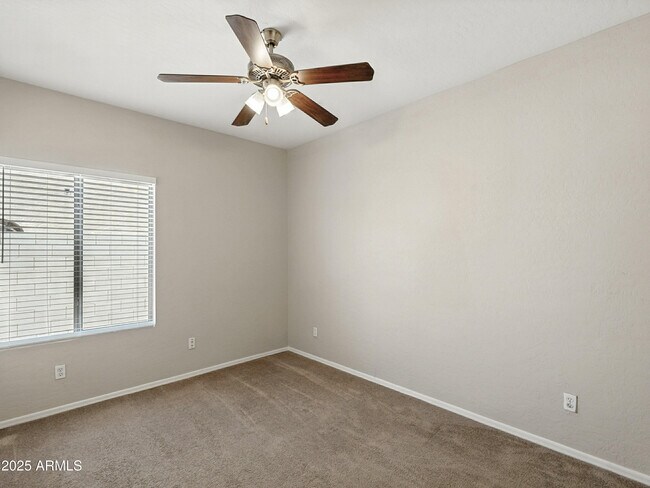 Building Photo - 541 N Scott Dr