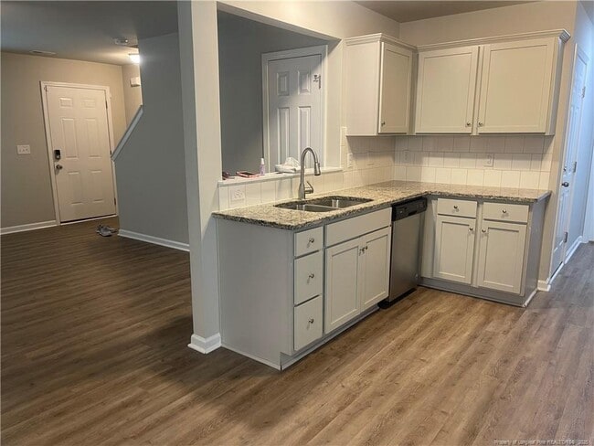 Building Photo - 408 Bunning Dr