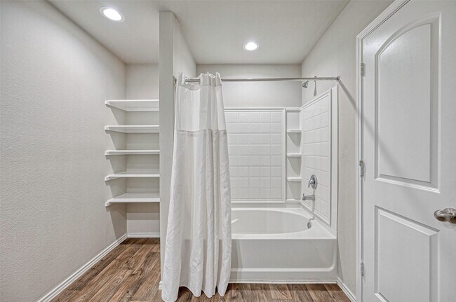 Building Photo - 15506 Bosque Viejo Trl