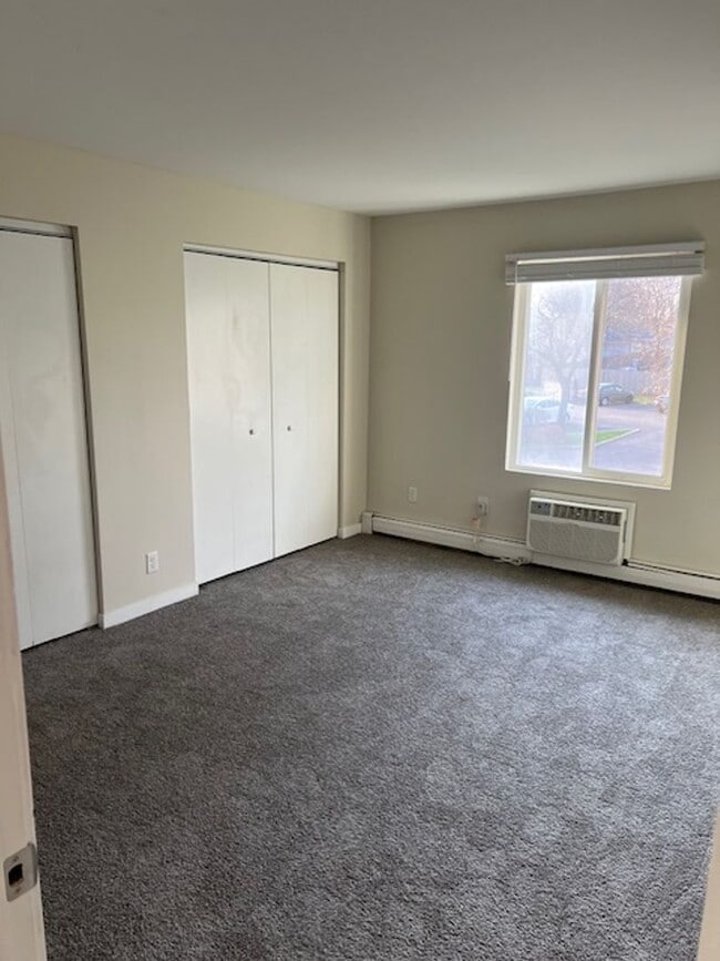 Building Photo - 1500 Light Road