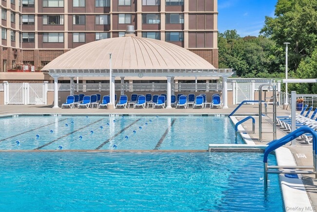 Building Photo - 269-10 Grand Central Pkwy