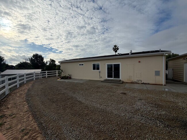 Building Photo - 40528 Calle Cancion