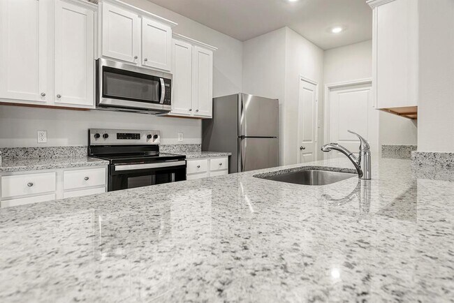 Building Photo - 8120 Sunberry Shadow Dr