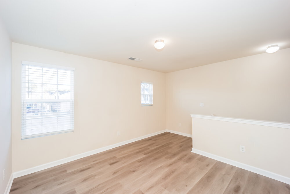 Building Photo - 12047 Quail Dr