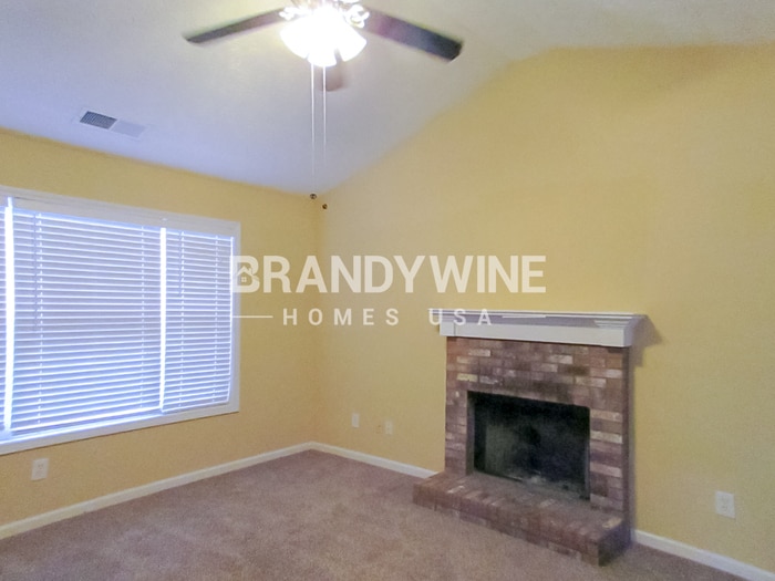 Building Photo - 1026 Miss Amber Way