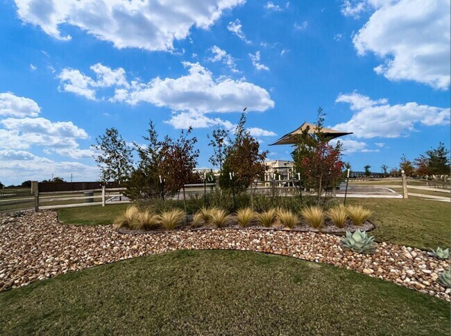 Building Photo - 1620 Brimhurst Dr