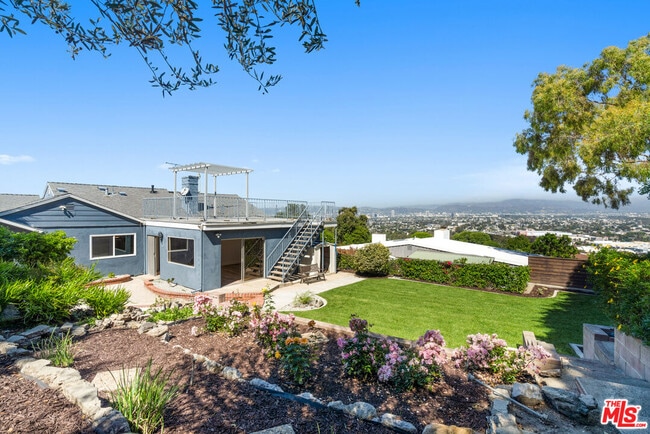 Building Photo - 5266 Veronica St