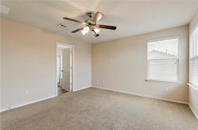 Building Photo - 9501 Sweetgum Dr