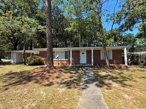 Building Photo - 1303 Diane Ct