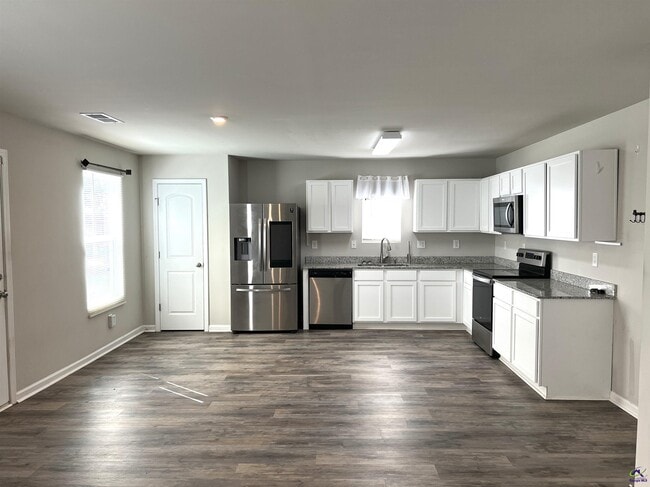 Building Photo - 107 Cold Creek Pkwy