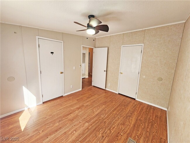 Building Photo - 6060 Superior Ln