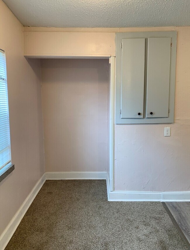 Building Photo - Spacious Backyard And Screened Porch In This Cozy 3 Bedroom Home