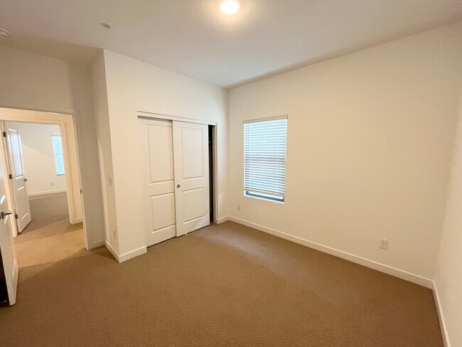 Building Photo - 2837 W Eagle Talon Trail