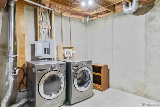 Building Photo - 9596 Deer Horn Ct