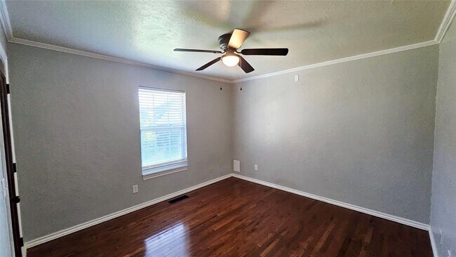 Building Photo - 4017 Eaton Pl