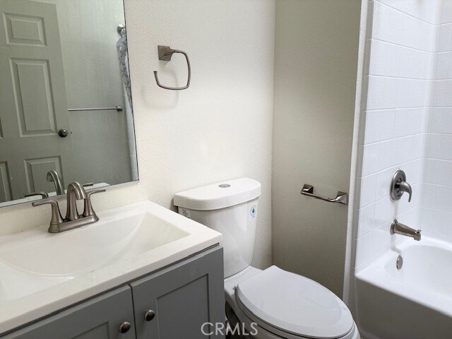 Building Photo - 79700 Ave 42