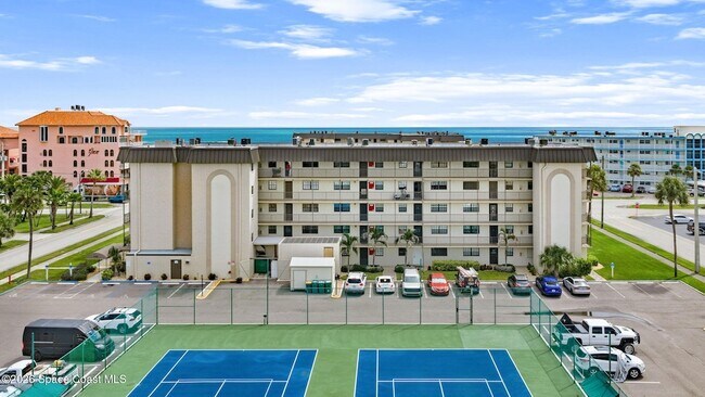Building Photo - 4105 Ocean Beach Blvd