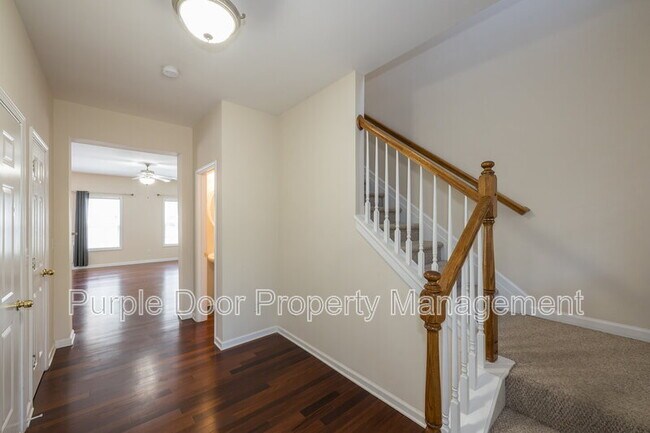 Building Photo - 1820 Willow Branch Ln