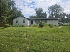 Building Photo - 7339 Green Acres Dr