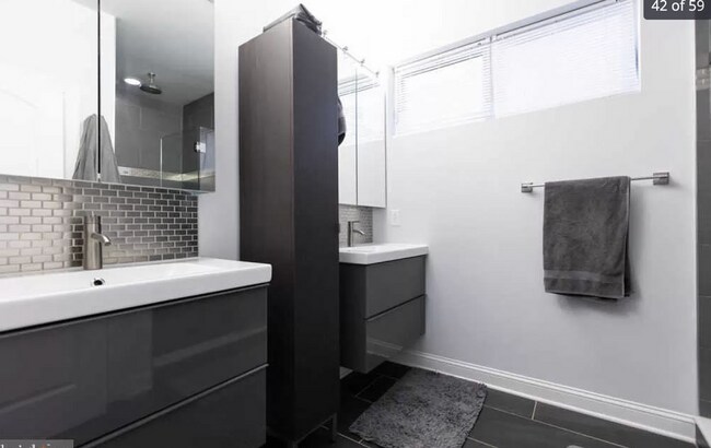 Building Photo - Modern New Luxury Apartment Fishtown