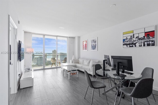 Building Photo - 500 Brickell Ave