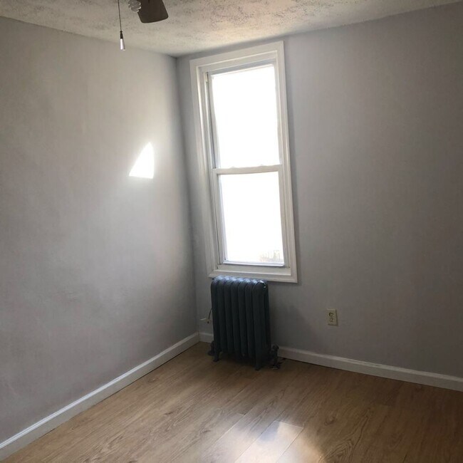 Building Photo - 5218 Pentridge St