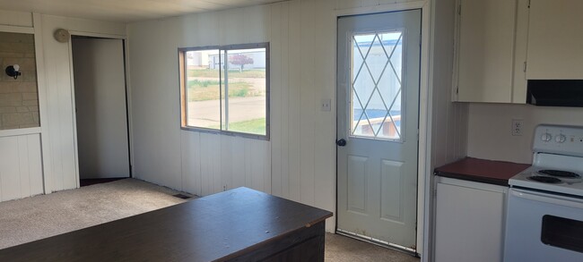 Building Photo - Terrace Acres