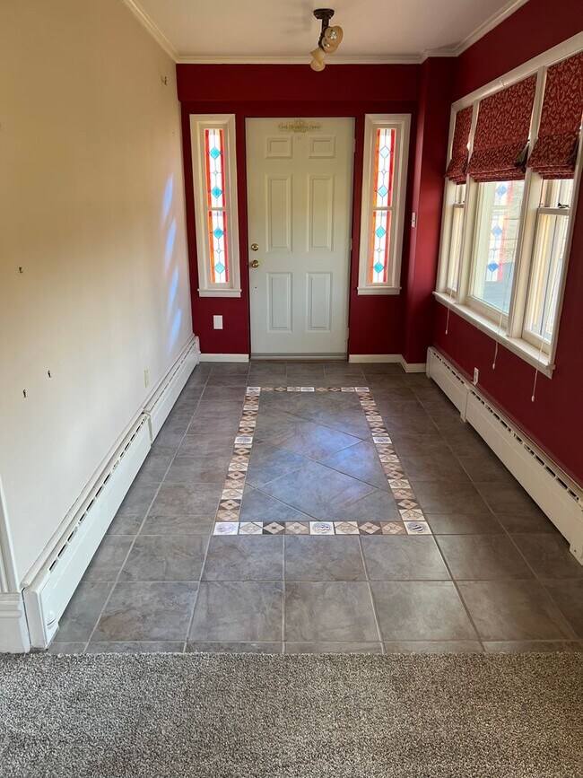 Building Photo - 3 Bedroom/2.5 Bathroom Home in Peoria for Lease