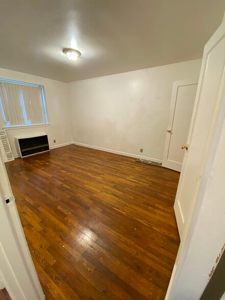 Bedroom 2 - 4011 191st St