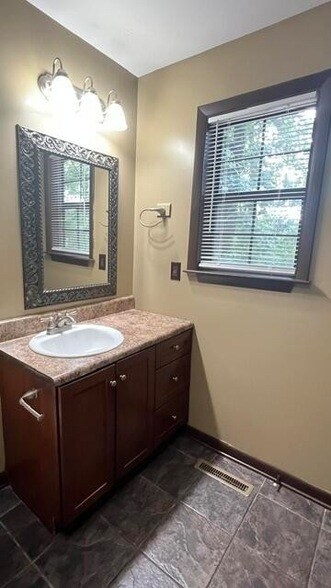 Building Photo - 7432 Hydrus Dr